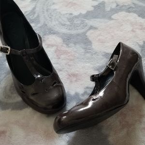 Mary jane high heels